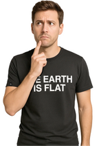 The Earth Is Flat ― Herren Satire T-Shirt – Schwarz