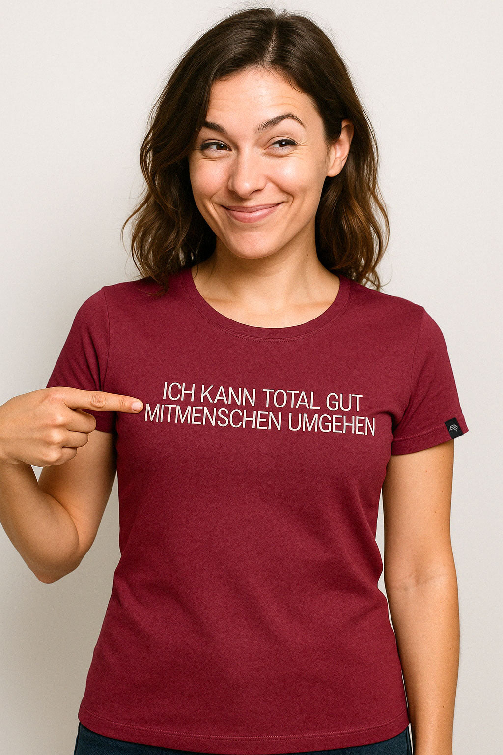 Ich kann total gut Mitmenschen umgehen ― Damen Statement Girlie-T-Shirt – Schwarz