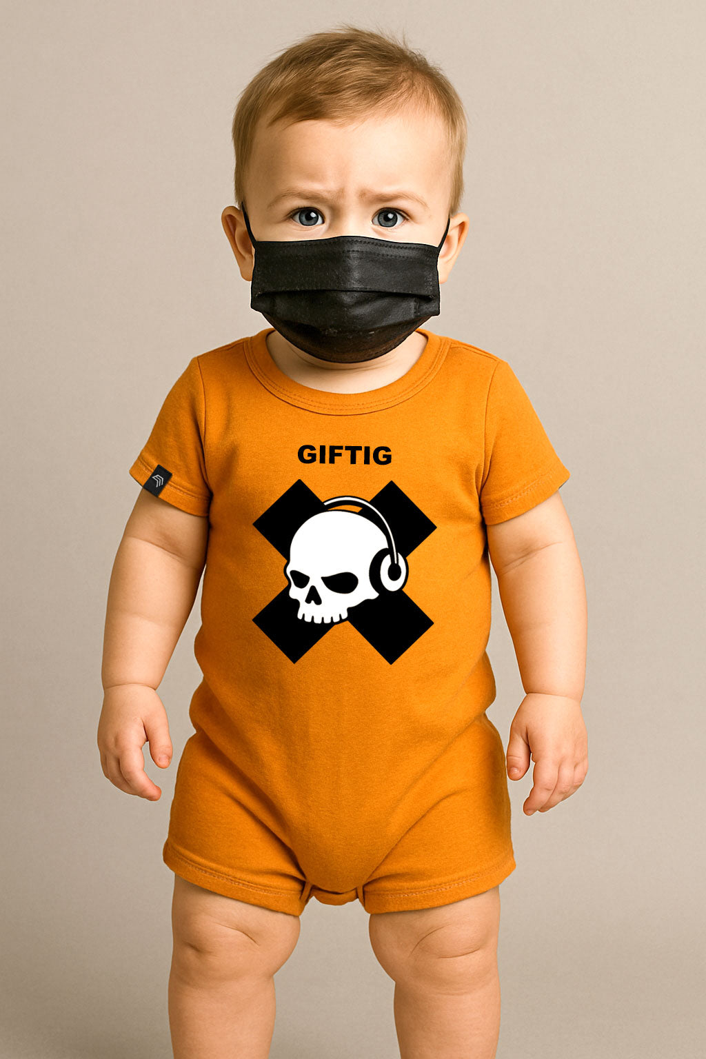 Giftig ― Baby Body Totenkopf-Motiv mit Bio-Baumwolle – Orange