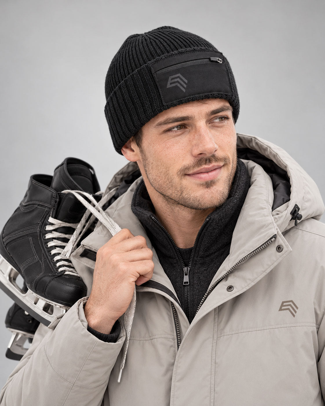 DFB R433/ ― Strickmütze, die was einsteckt