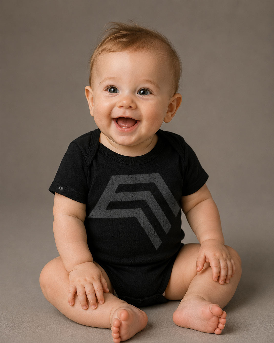 Essential Baby Body ― COMPANIEER Symbol Strampler – Schwarz