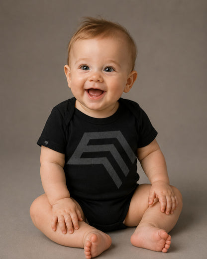 Essential Baby Body ― COMPANIEER Symbol Strampler – Schwarz