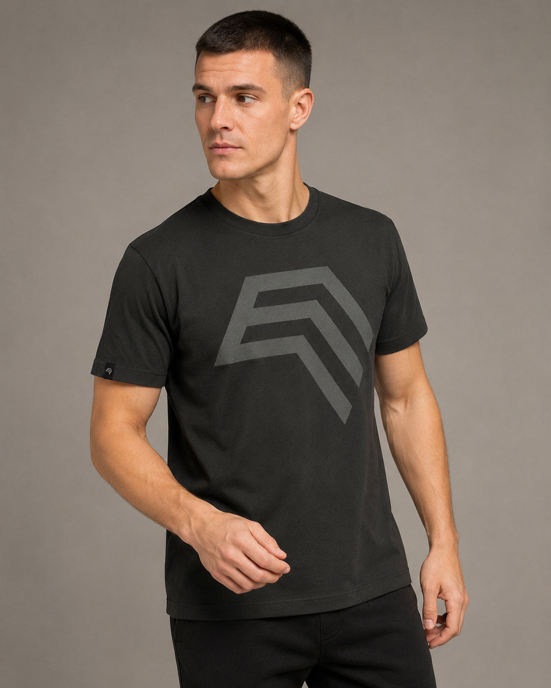 Essential Shirt ― Herren Unisex COMPANIEER Logo T-Shirt – Schwarz