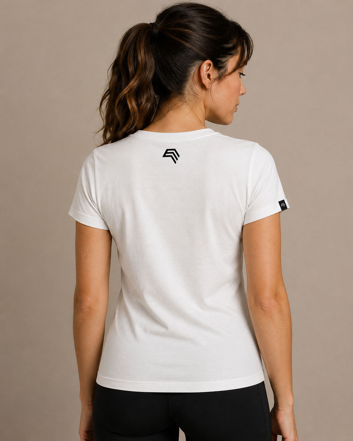 Essential Shirt ― Damen COMPANIEER Logo-T-Shirt – Weiß