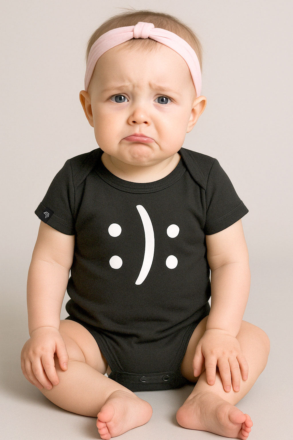 Happy? Or Sad? ― Baby Emoticon-Strampler mit Bio-Baumwolle – Schwarz