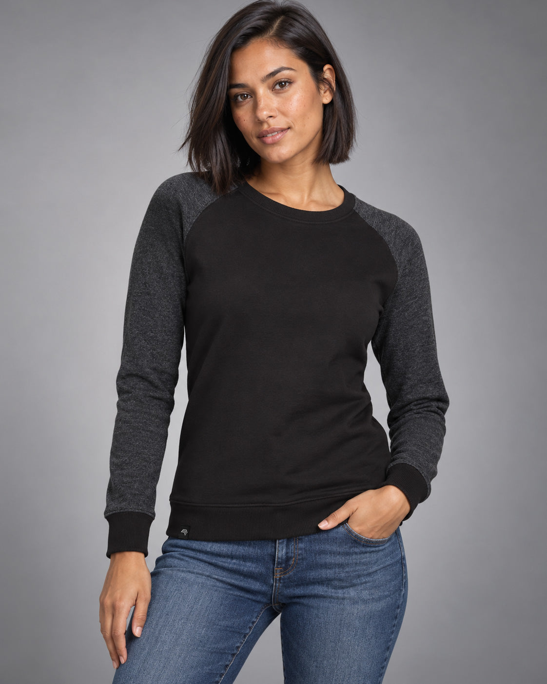 MMT 025Y ― Damen-Sweatshirt, bei dem die Ärmel mitreden
