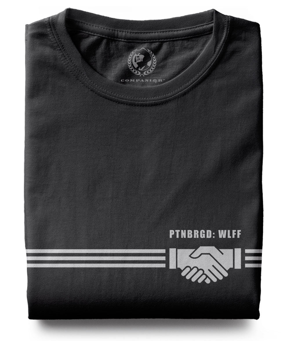 White Stripes PTNBRGD: WLFF ― T-Shirt - Black